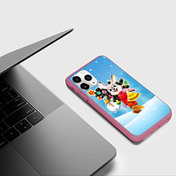 Чехол iPhone 11 Pro матовый Зайчик с советских открыток, цвет: 3D-малиновый — фото 2