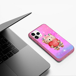 Чехол iPhone 11 Pro матовый Милый мишка с сердечком, цвет: 3D-малиновый — фото 2