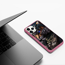 Чехол iPhone 11 Pro матовый Battle Tiger, цвет: 3D-малиновый — фото 2