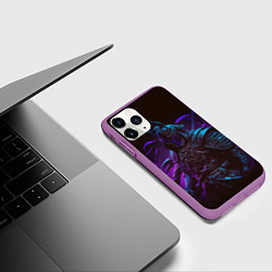 Чехол iPhone 11 Pro матовый Самурай в неоновом свете, цвет: 3D-фиолетовый — фото 2
