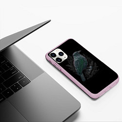 Чехол iPhone 11 Pro матовый Чёрный Ворон птица тёмная, цвет: 3D-розовый — фото 2