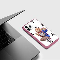 Чехол iPhone 11 Pro матовый Человек-бензопила Пауэр на корточках, цвет: 3D-малиновый — фото 2