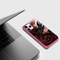 Чехол iPhone 11 Pro матовый Красный Irezumi узор, цвет: 3D-малиновый — фото 2