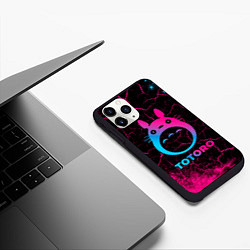 Чехол iPhone 11 Pro матовый Totoro - neon gradient, цвет: 3D-черный — фото 2