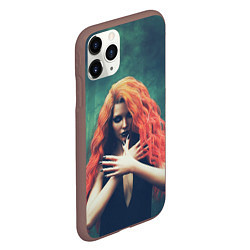 Чехол iPhone 11 Pro матовый Рыжая ведьма колдует в лесу, цвет: 3D-коричневый — фото 2