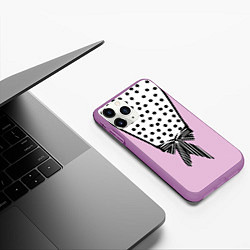 Чехол iPhone 11 Pro матовый Костюм Барби: черный горох с полосатым бантом, цвет: 3D-фиолетовый — фото 2