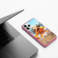 Чехол iPhone 11 Pro матовый Карп рыба, цвет: 3D-малиновый — фото 2