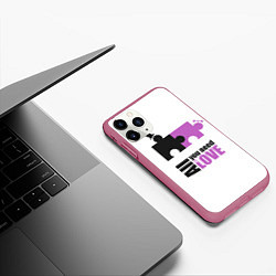 Чехол iPhone 11 Pro матовый Пазлы любви, цвет: 3D-малиновый — фото 2