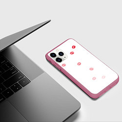 Чехол iPhone 11 Pro матовый Следы поцелуев губы, цвет: 3D-малиновый — фото 2