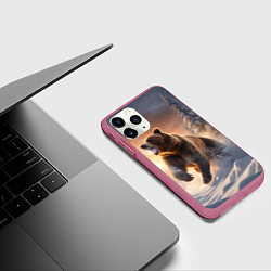 Чехол iPhone 11 Pro матовый Бурый медведь в лесу, цвет: 3D-малиновый — фото 2