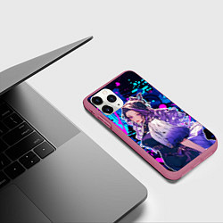 Чехол iPhone 11 Pro матовый Шинобу Кочо и граффити, цвет: 3D-малиновый — фото 2