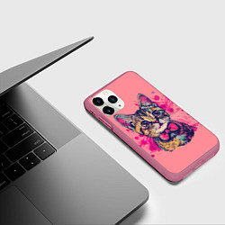 Чехол iPhone 11 Pro матовый Милый котенок с бабочкой, цвет: 3D-малиновый — фото 2