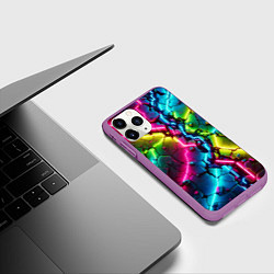 Чехол iPhone 11 Pro матовый Трещина - неон, цвет: 3D-фиолетовый — фото 2
