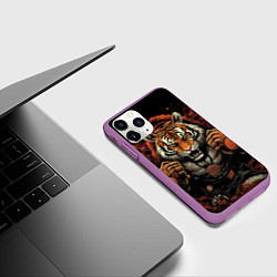 Чехол iPhone 11 Pro матовый Муай- Тай тигр в стойке боевые искусства, цвет: 3D-фиолетовый — фото 2