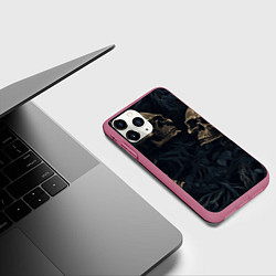 Чехол iPhone 11 Pro матовый Черепа в листьях, цвет: 3D-малиновый — фото 2