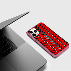 Чехол iPhone 11 Pro матовый Красная броня с белыми прорезями, цвет: 3D-малиновый — фото 2