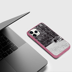 Чехол iPhone 11 Pro матовый Скамейка в заснеженном парке, цвет: 3D-малиновый — фото 2