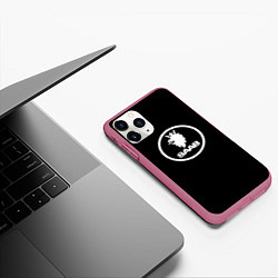 Чехол iPhone 11 Pro матовый Saab avto logo, цвет: 3D-малиновый — фото 2