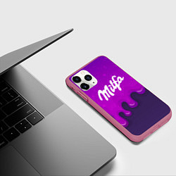 Чехол iPhone 11 Pro матовый Милфа фиолетовые капли, цвет: 3D-малиновый — фото 2