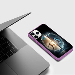 Чехол iPhone 11 Pro матовый Люди в портале, цвет: 3D-фиолетовый — фото 2