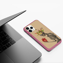 Чехол iPhone 11 Pro матовый Bone and heart, цвет: 3D-малиновый — фото 2