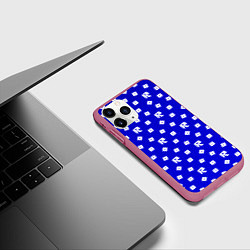 Чехол iPhone 11 Pro матовый Roblox blue pattern, цвет: 3D-малиновый — фото 2