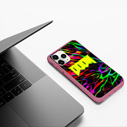 Чехол iPhone 11 Pro матовый Doom optical colors, цвет: 3D-малиновый — фото 2