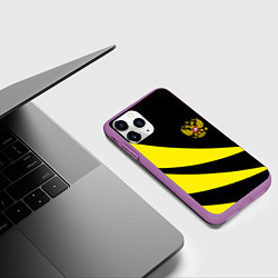 Чехол iPhone 11 Pro матовый Россия текстура жёлтый, цвет: 3D-фиолетовый — фото 2