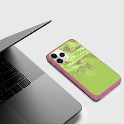 Чехол iPhone 11 Pro матовый Крокодила кожа абстракция, цвет: 3D-малиновый — фото 2
