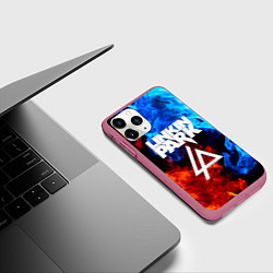 Чехол iPhone 11 Pro матовый Linkin park битва огней, цвет: 3D-малиновый — фото 2