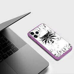 Чехол iPhone 11 Pro матовый Ведьмак краски лого, цвет: 3D-фиолетовый — фото 2