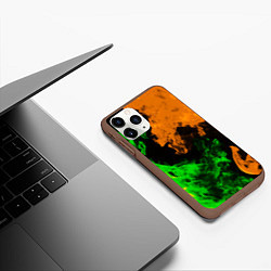 Чехол iPhone 11 Pro матовый Зелёный жёлтый огонь, цвет: 3D-коричневый — фото 2