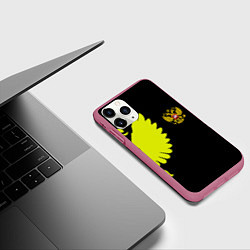 Чехол iPhone 11 Pro матовый Герб РФ орёл, цвет: 3D-малиновый — фото 2