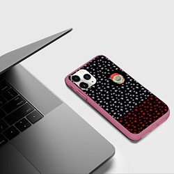 Чехол iPhone 11 Pro матовый Герб РФ и ссср ласточки, цвет: 3D-малиновый — фото 2