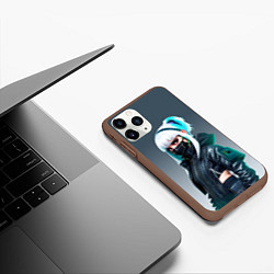 Чехол iPhone 11 Pro матовый Красивая блондинка в маске - киберпанк, цвет: 3D-коричневый — фото 2