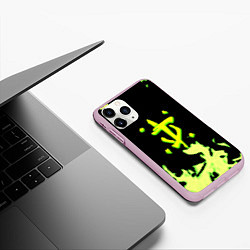 Чехол iPhone 11 Pro матовый Doom кислотное лого огонь, цвет: 3D-розовый — фото 2