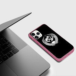 Чехол iPhone 11 Pro матовый Лого ссср чернобелое, цвет: 3D-малиновый — фото 2