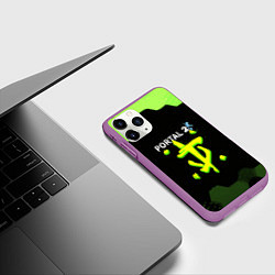 Чехол iPhone 11 Pro матовый Doom x portal 2 зелёные соты, цвет: 3D-фиолетовый — фото 2