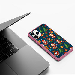 Чехол iPhone 11 Pro матовый Mintrcraft pattern новый год, цвет: 3D-малиновый — фото 2