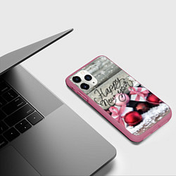 Чехол iPhone 11 Pro матовый Новогодние подарки, цвет: 3D-малиновый — фото 2