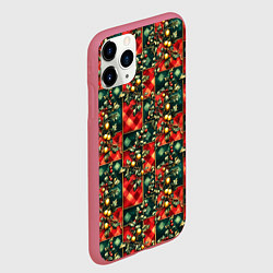 Чехол iPhone 11 Pro матовый Остролистный падуб и золотые шары, цвет: 3D-малиновый — фото 2