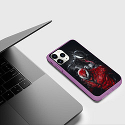 Чехол iPhone 11 Pro матовый Venom and Carnage, цвет: 3D-фиолетовый — фото 2