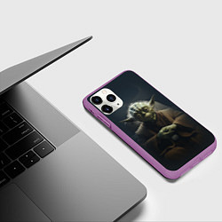 Чехол iPhone 11 Pro матовый Мастер Йода, цвет: 3D-фиолетовый — фото 2