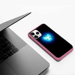 Чехол iPhone 11 Pro матовый Iron Man emblem, цвет: 3D-малиновый — фото 2