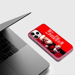 Чехол iPhone 11 Pro матовый Дед Мороз - не ждите чуда, цвет: 3D-малиновый — фото 2