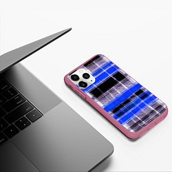 Чехол iPhone 11 Pro матовый Белые полосы на чёрно-синем фоне, цвет: 3D-малиновый — фото 2