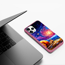 Чехол iPhone 11 Pro матовый Улитка и космос, цвет: 3D-малиновый — фото 2