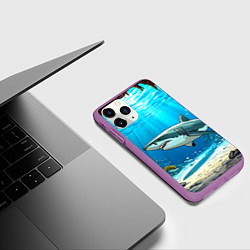 Чехол iPhone 11 Pro матовый Акула в океане, цвет: 3D-фиолетовый — фото 2