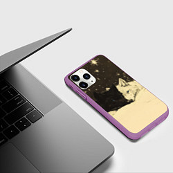 Чехол iPhone 11 Pro матовый Белая волчица и черный волк, цвет: 3D-фиолетовый — фото 2