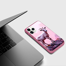 Чехол iPhone 11 Pro матовый Козлик в розовом свете, цвет: 3D-малиновый — фото 2